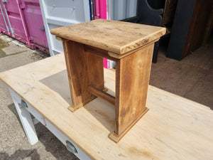 English Oak Arts & Crafts Style Side Tables