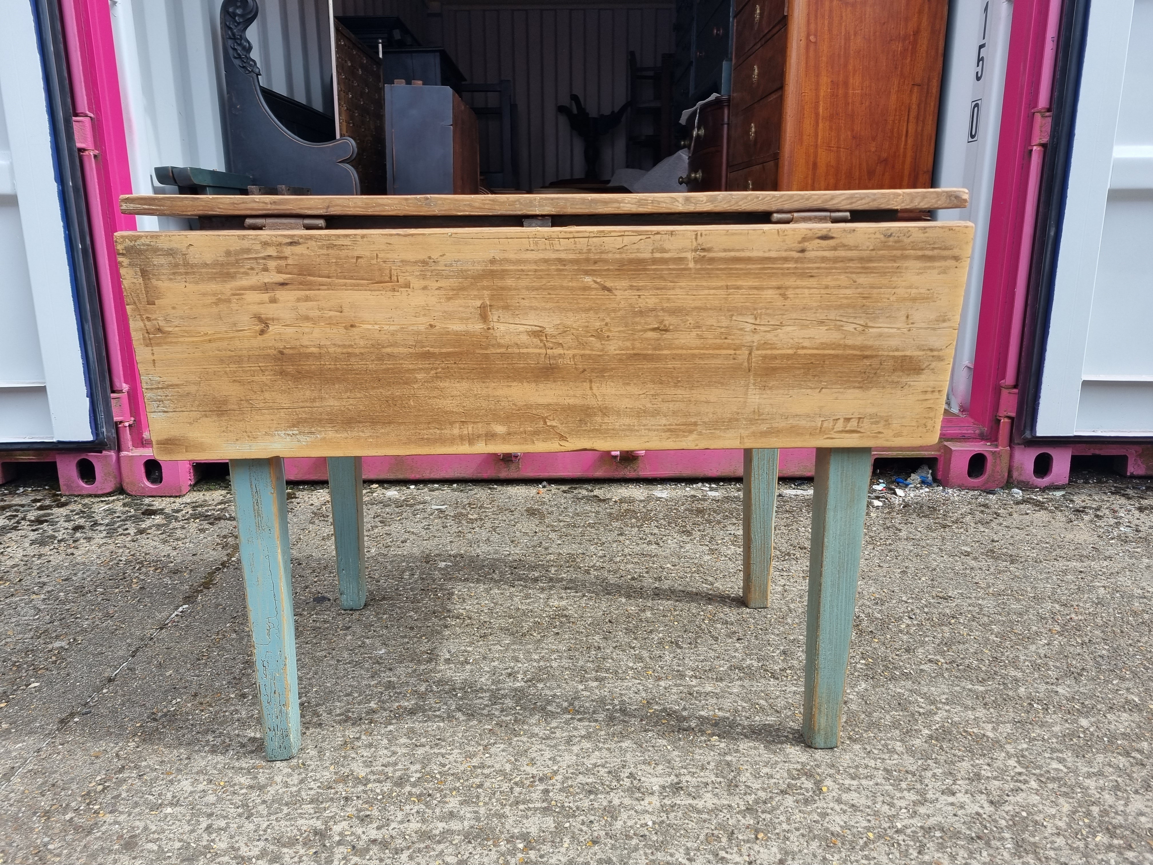 Early Victorian Painted Dropleaf Table